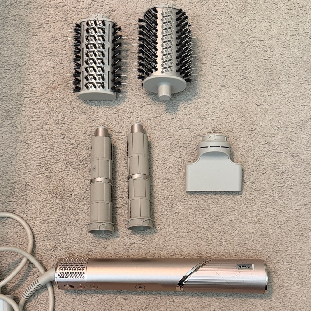 Silver 5-in-1 Women’s Hot Air Styling Tool with Brush Attachments